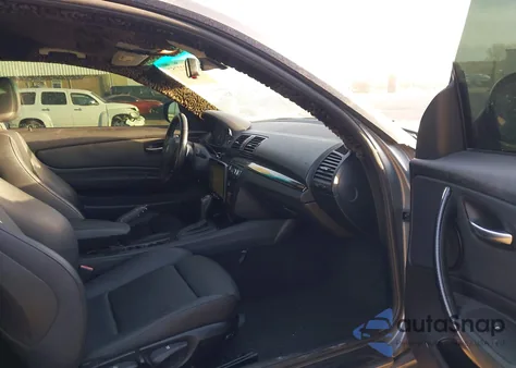 2010 BMW 128I z USA, uszkodzony, nr VIN WBAUP9C56AVL89186